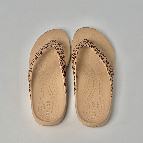 Crocs Women's KADEE Leopard Print Flip Flops Sandals Shoes Size 9 - Picture 4 of 6